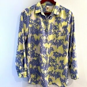 bkind Women’s organic Vegan Friendly Button Up Blouse Geometric Design Size L